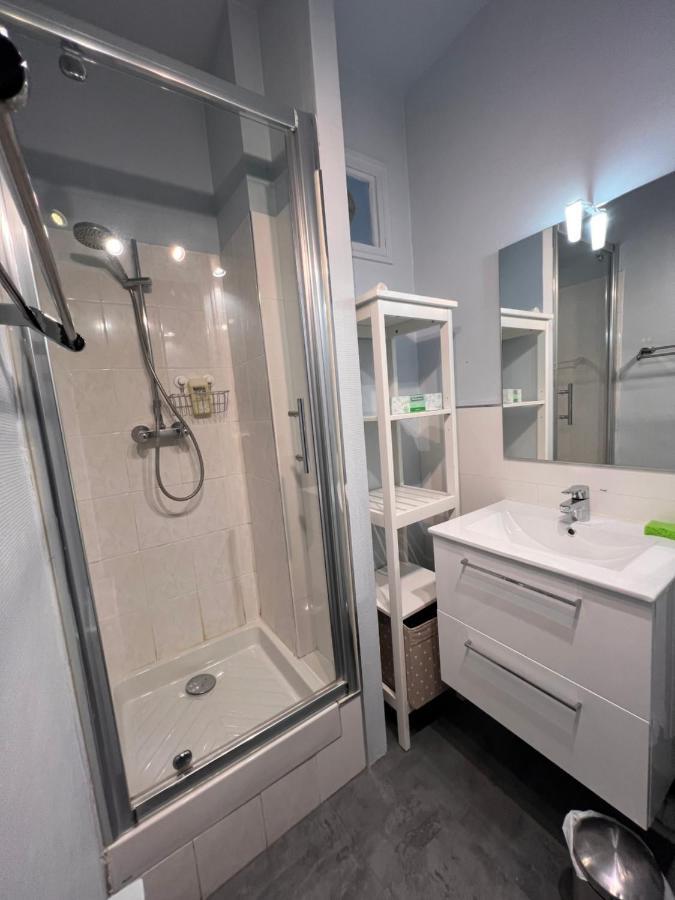 4 People+Free Street Parking+Cosy Centre Ville Apartment รูออง ภายนอก รูปภาพ